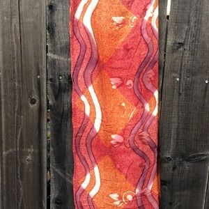 💕 Multi colored wrap skirt. Perfect over a bathing suit.